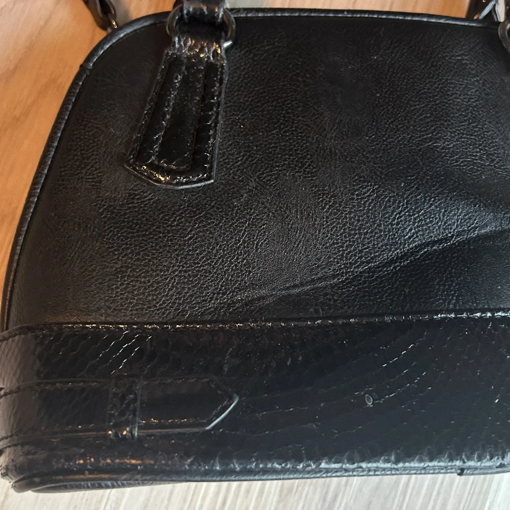 Simply Vera Vera Wang Faux Leather Snake Skin Handbag Black Purse Handle